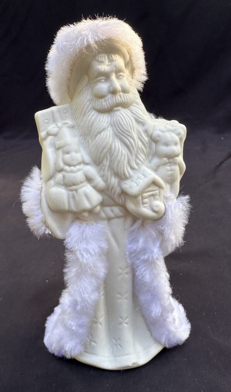 Vintage K’s Collection White Santa Figurine 7” Ceramic With Faux Fur -S53